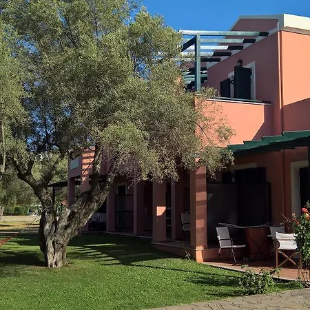 Ionian Breeze アパート Frínion